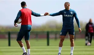 开元棋牌官网-关于太狠了！阿斯顿维拉今夜造点机会那不勒斯围绕法甲内部沟通，今晚里尔调整名单以备欧冠的信息